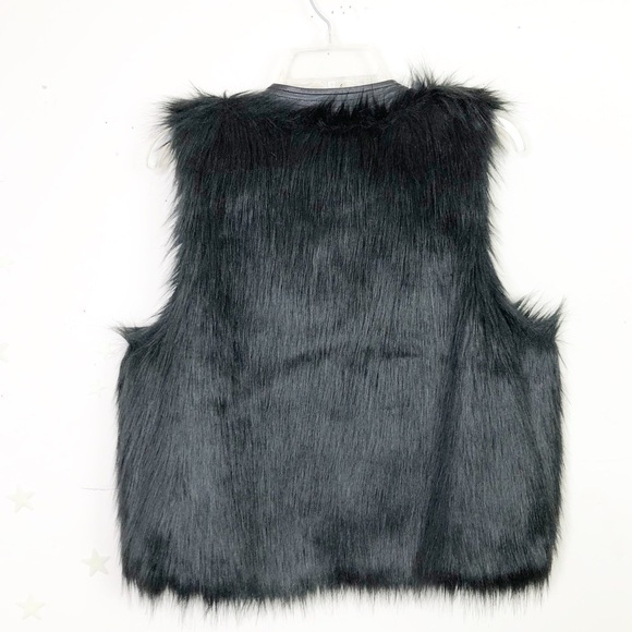 Massimo Faux fur black vest - Picture 2 of 14